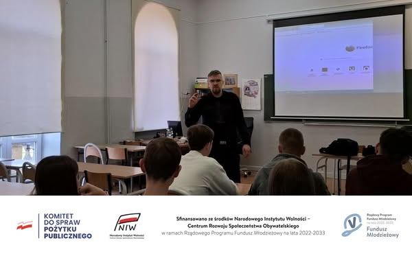 Cyberbezpieczeństwo i dezinformacja a przyszłość demokracji