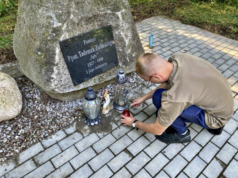 Pamięć o bohaterach na co dzień